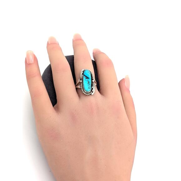 Vintage Navajo Oval Turquoise Marked Sterling HT Split Shank Ring Size 7.75